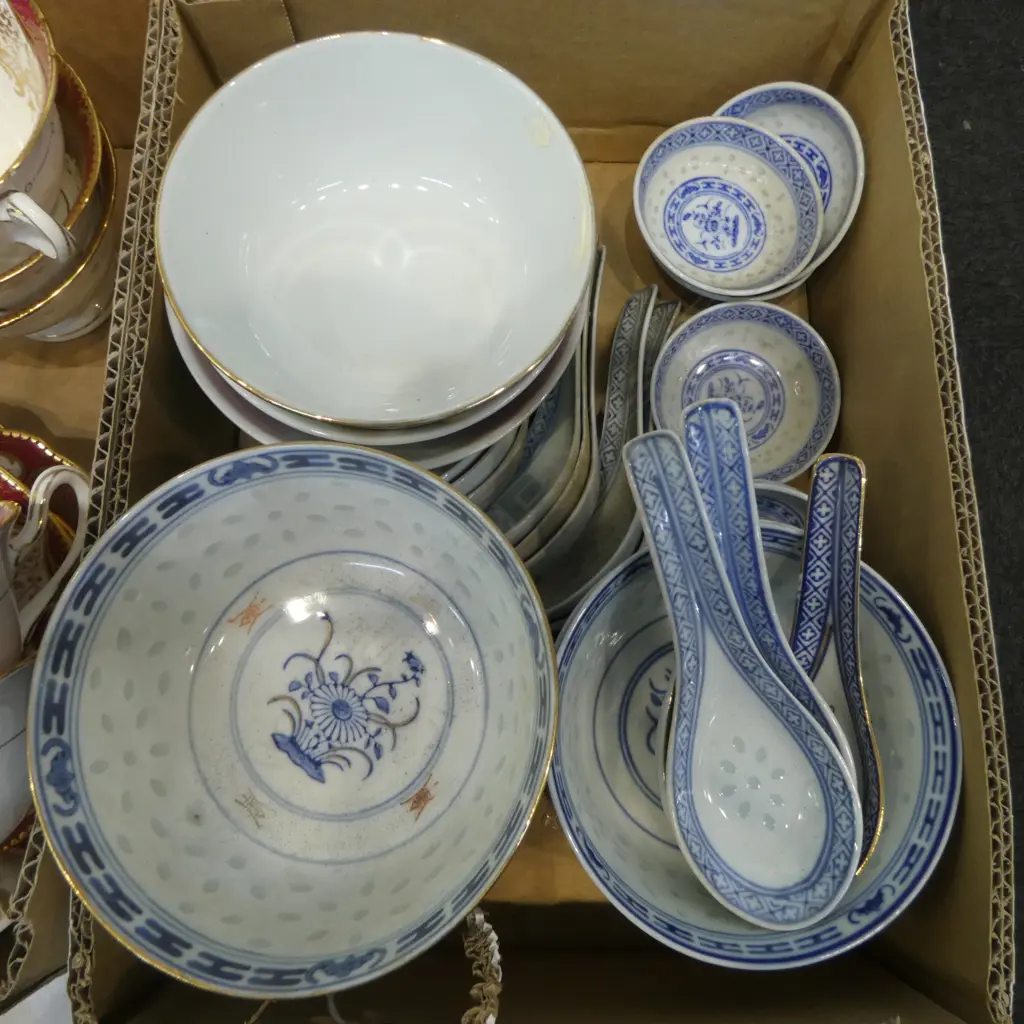 ASST. CHINESE RICE BOWLS, SPOONS & SAUCERS Image 1++
