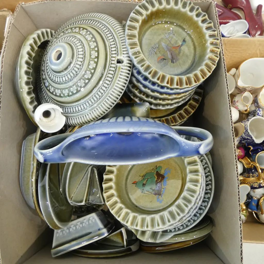 ASST. WADE ASH TRAYS, STANDS, LAMP BASE etc Image 1++