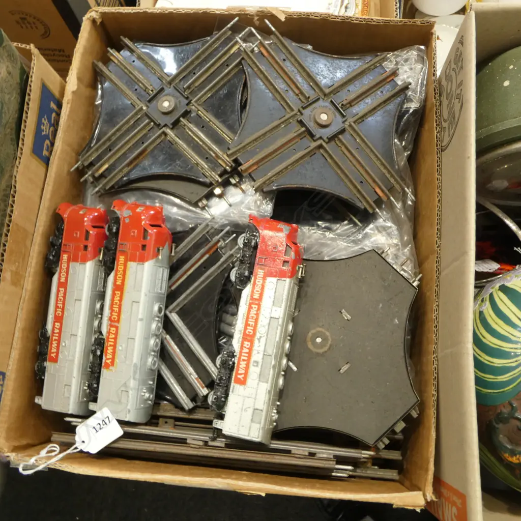 SAKAI TRAIN TRACK CONTROLLER & 3 HUDSON PACIFIC ENGINES 1AF Image 1++