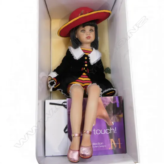 BOXED JAN MCLEAN 'AMELIA' DOLL 1011/3500 w. CERT H.500mm