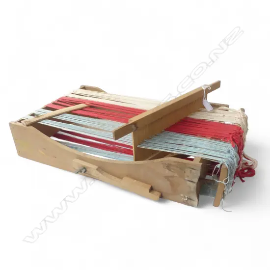 MID CENTURY HAND CRAFT LOOM L580MM