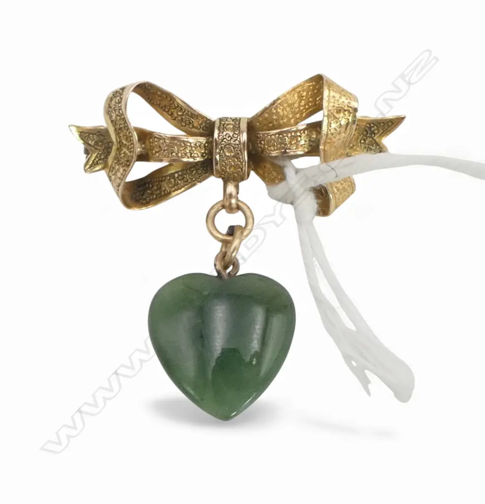 9ct GOLD & POUNAMU HEART BROOCH, metal pin, 3.1gm Image 1++