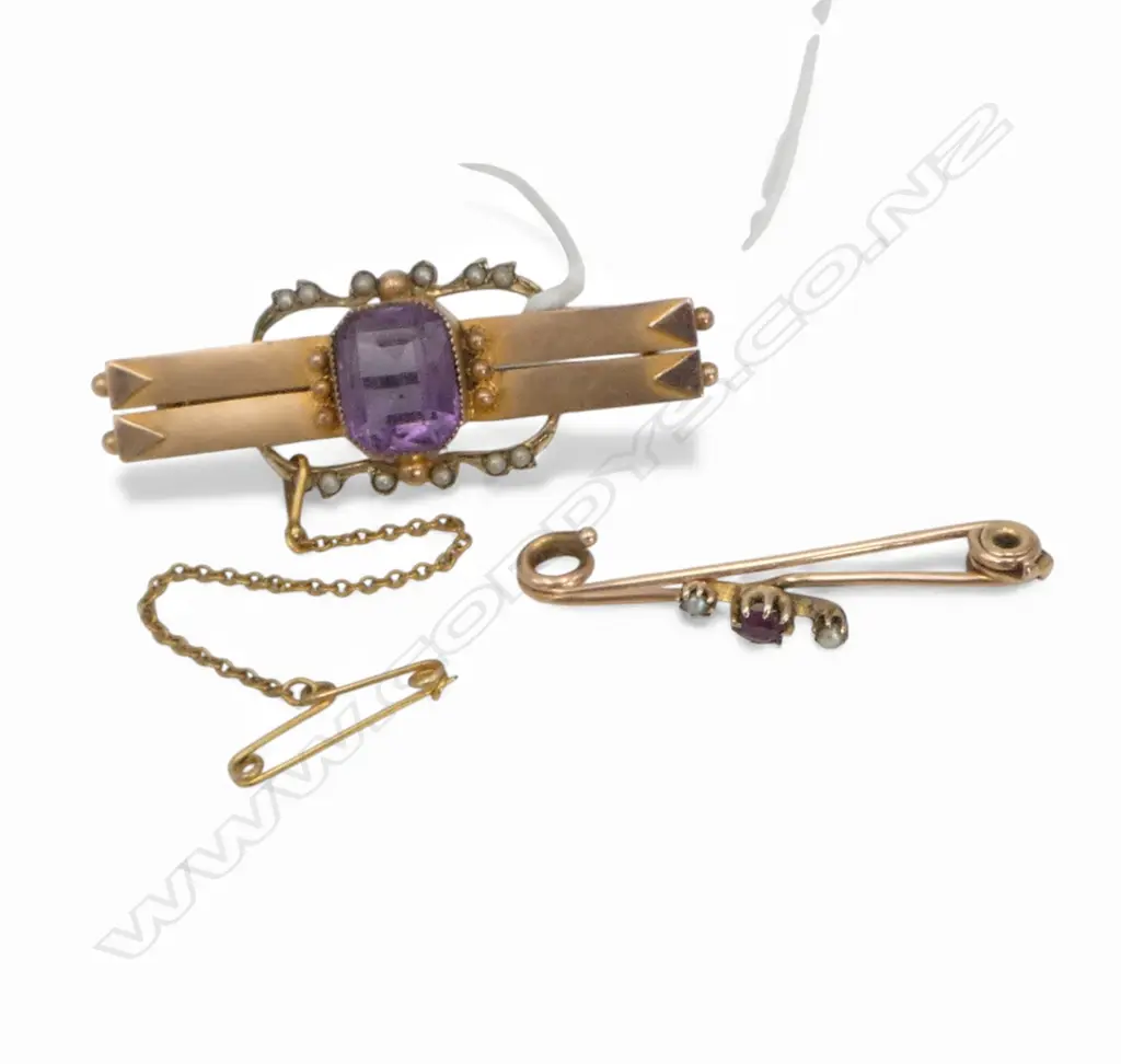 ANTIQUE 9CT AMETHYST & SEED PEARL BAR BROOCH W. 45mm 5gms Image 1++