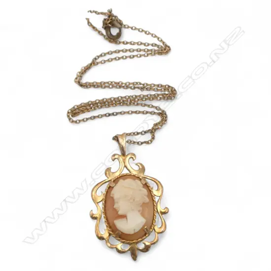 9ct CAMEO on metal chain, 3.20gm