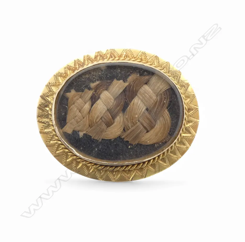 ANTIQUE 9CT GOLD MEMORIAL BROOCH 1891 W.30mm, 6.9gms Image 1++