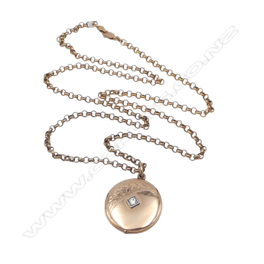 9CT PENDANT NECKLACE w. CLEAR STONE IN LOCKET 18.9 gms total Image 1++