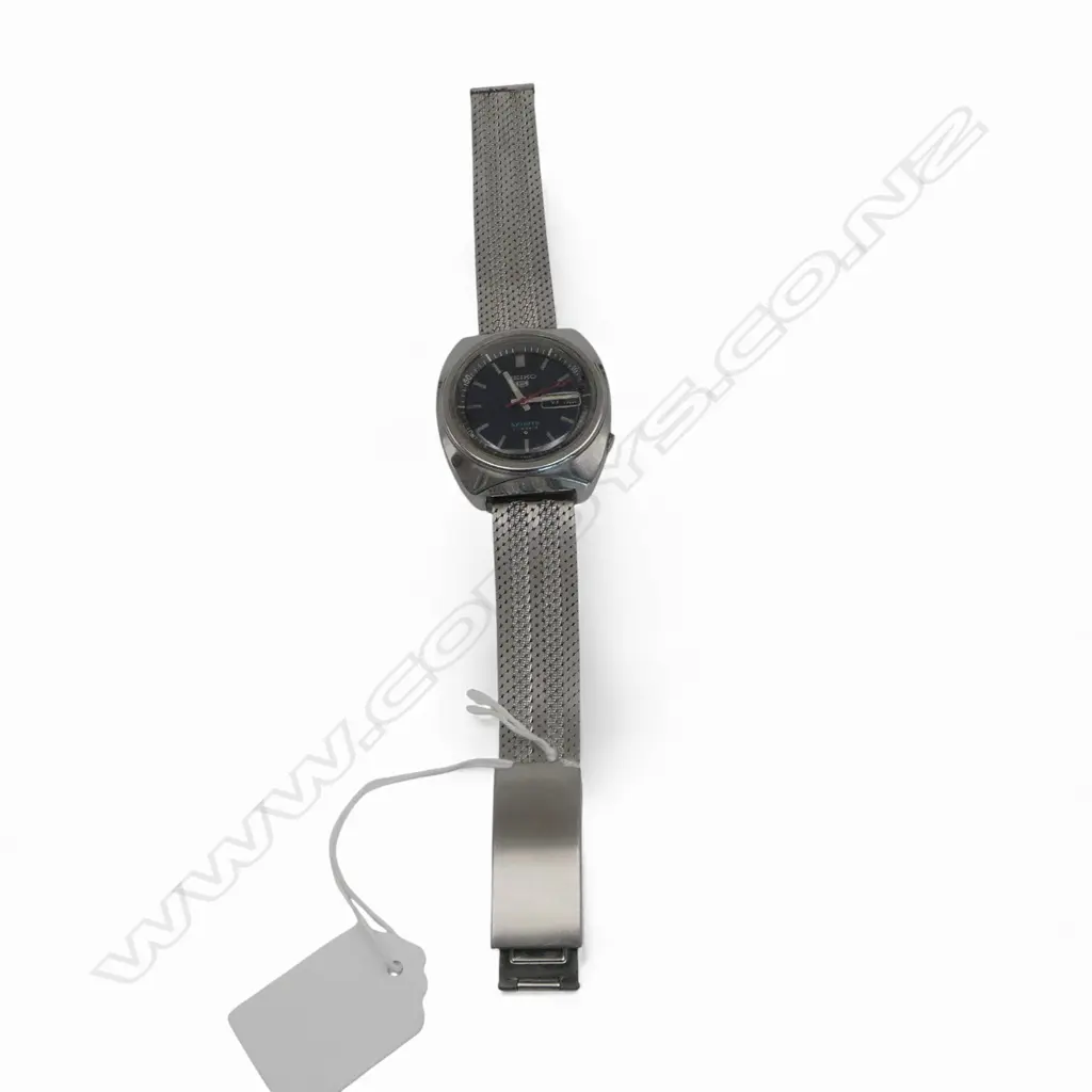 SEIKO SPORTS WRIST WATCH Image 1++