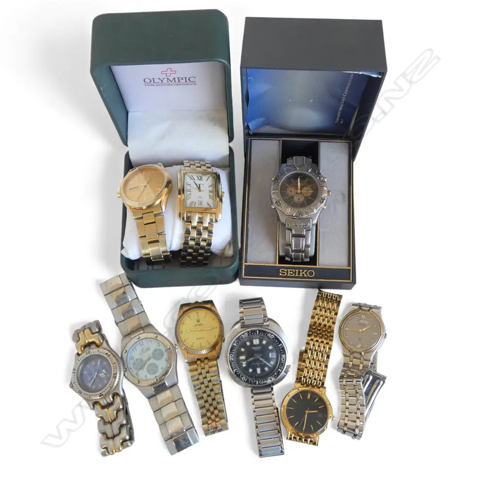 ASSORTED MENS WATCHES AND CASES Image 1++