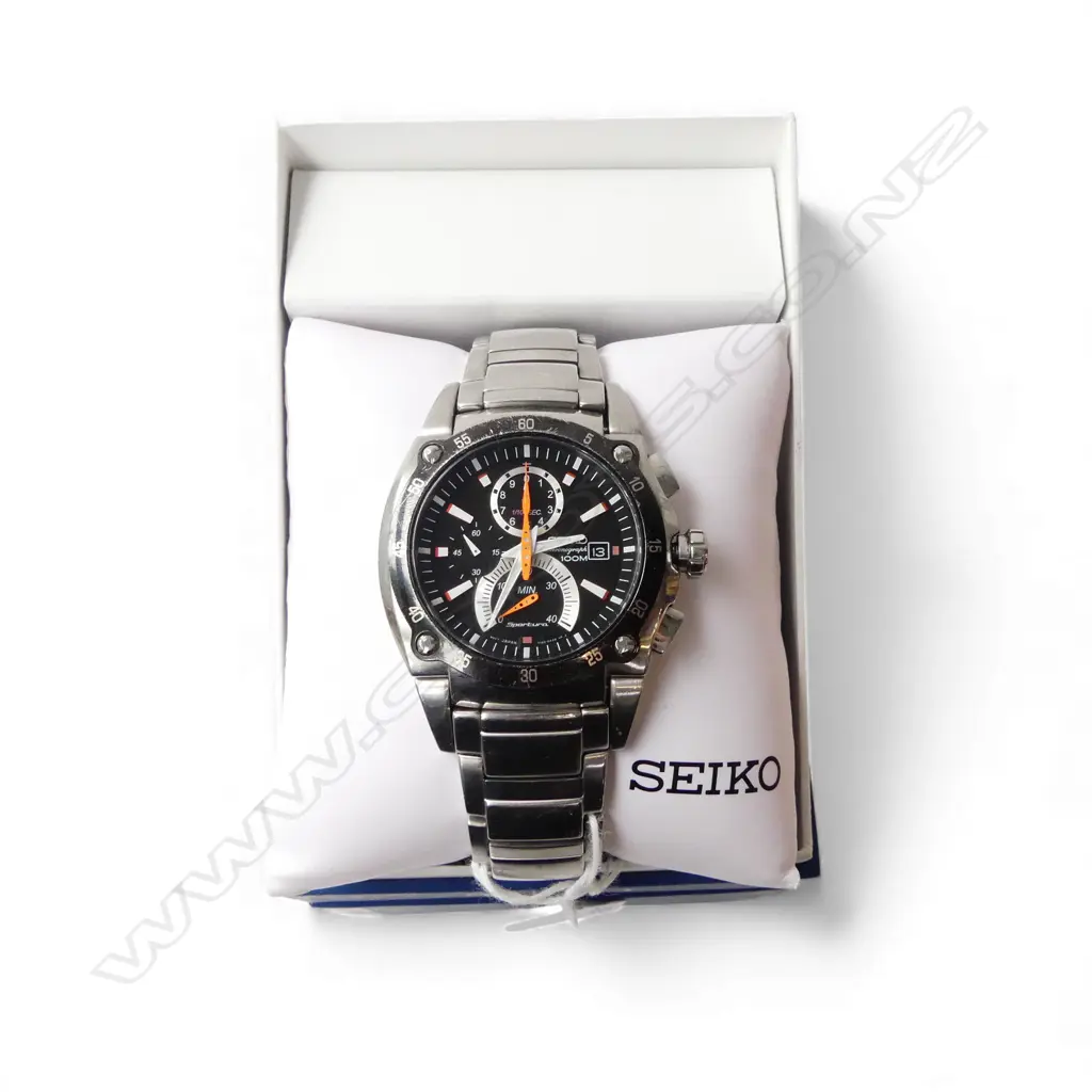 SEIKO CHRONOGRAPH SPORTURA WRISTWATCH; Cal. 7T82 696723 in box with booklet Image 1++