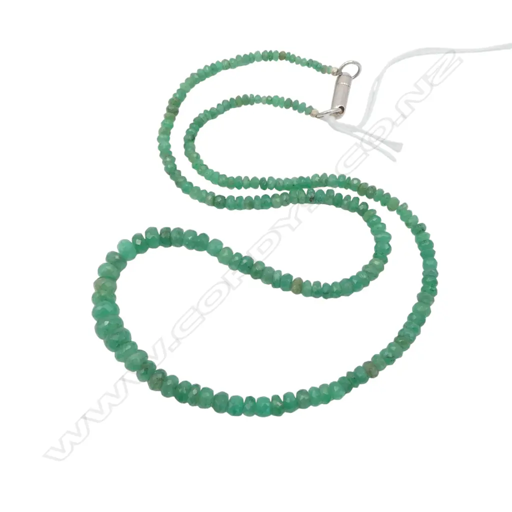 EMERALD BEADED NECKLACE L.430mm w. VALUATION Image 1++