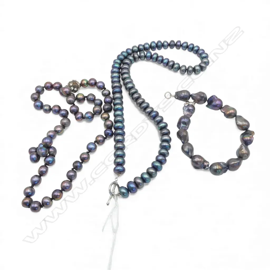 2 FRESH WATER BLACK PEARL NECKLACES + A BRACELET Image 1++