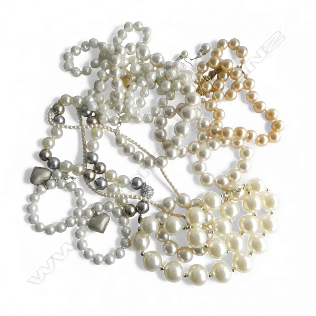 ASST. FAUX PEARL JEWELLERY Image 1++