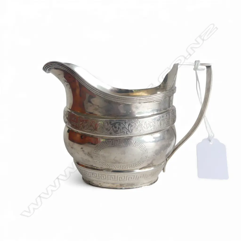 Chester 1915 silver helmet form cream jug George III style. 132gms. Image 1++