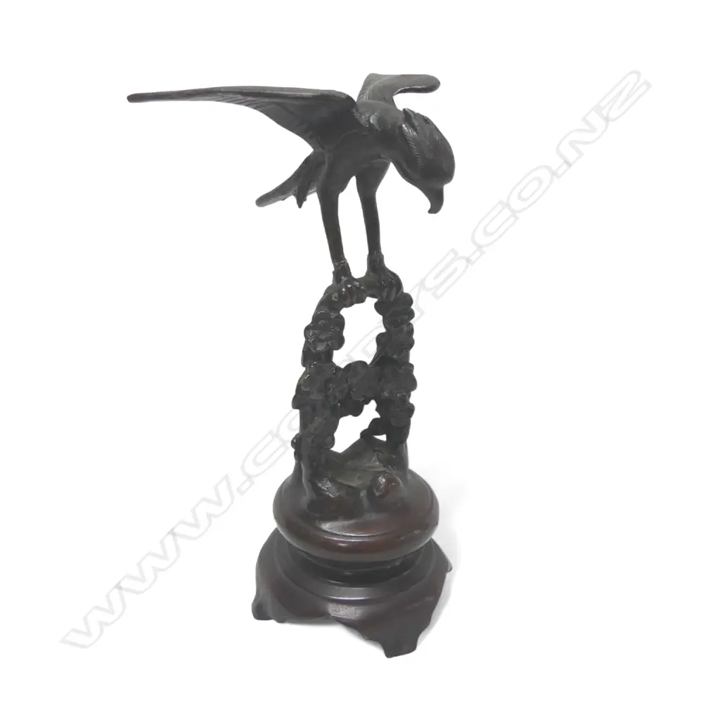 JAPANESE MEJI BRONZE OKIMONO EAGLE ON BRANCH H250MM Image 1++