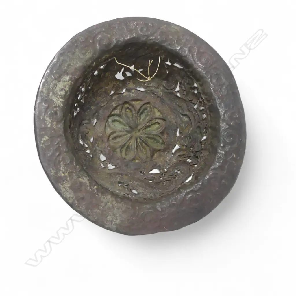 TIBETAN ANTIQUE COPPER PIERCED DRAGON DESIGN INCENSE BURNER LID DIA 200MM Image 1++