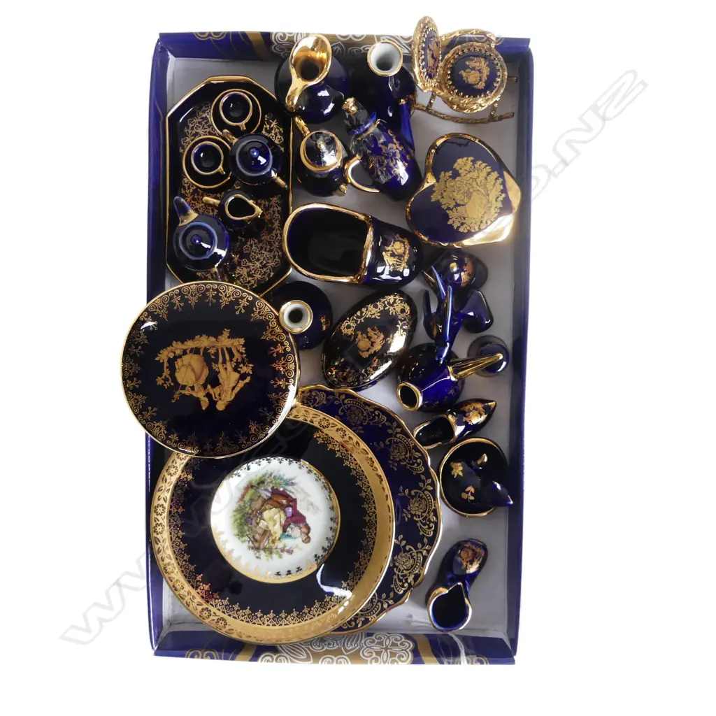 ASST. LIMOGES BLUE & GOLD MINIATURES Image 1++