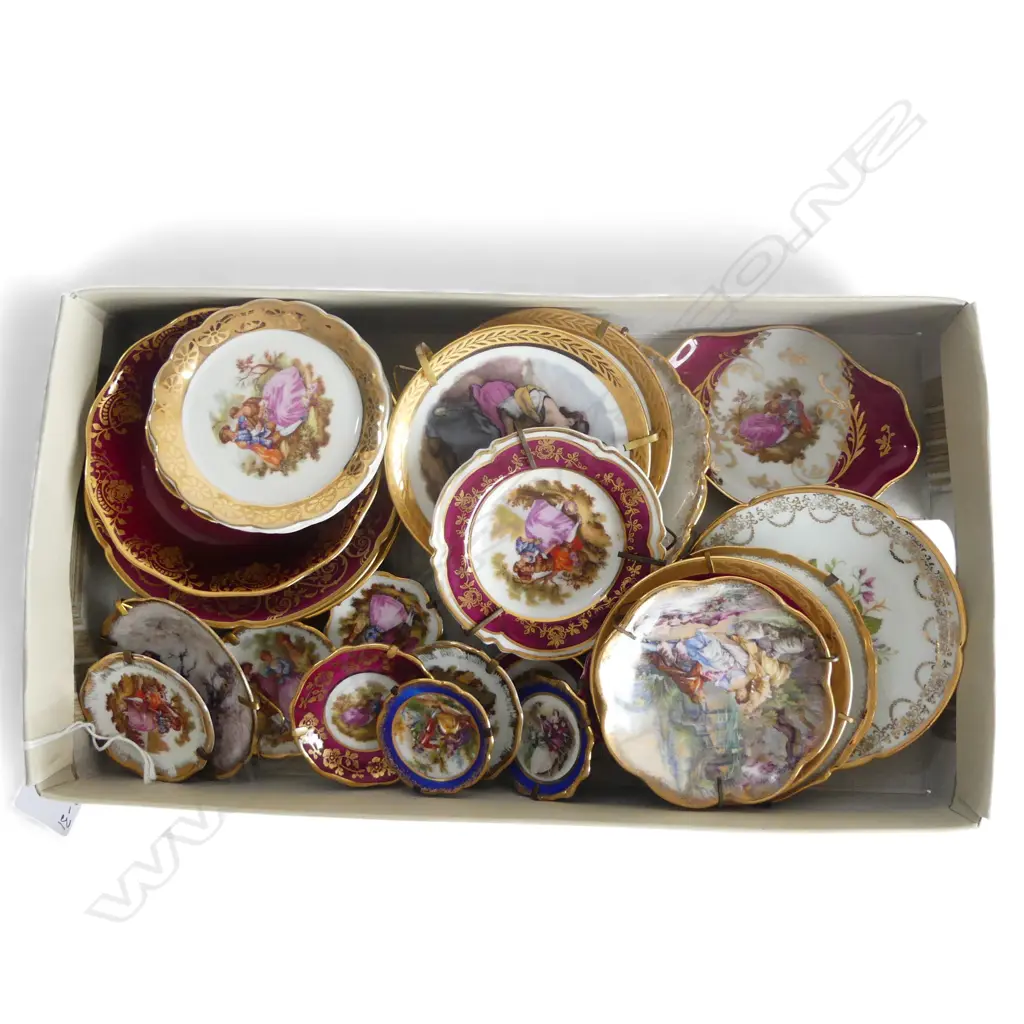 QUANTITY LIMGOES MINIATURE PLATES Image 1++