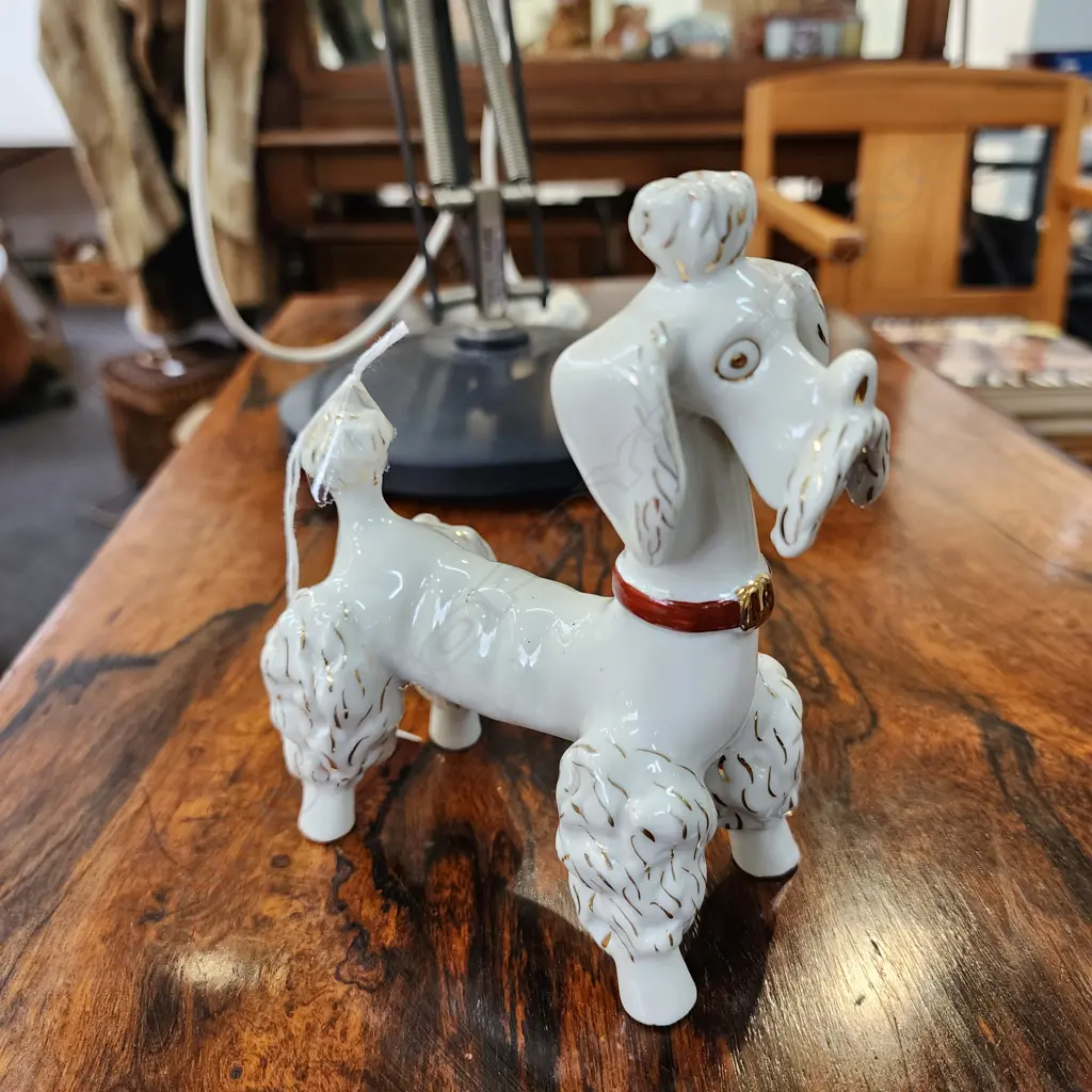 VINTAGE WHITE CERAMIC POODLE FIGURINE WITH GOLD ACCENTS AND A RED COLLAR Image 1++