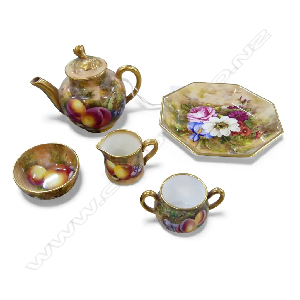 5 PCE ROYAL WORCESTER MINI TEA SET INCL. TEAPOT & OCTAGONAL DISH 120mm dia ALL SIGNED Image 1++