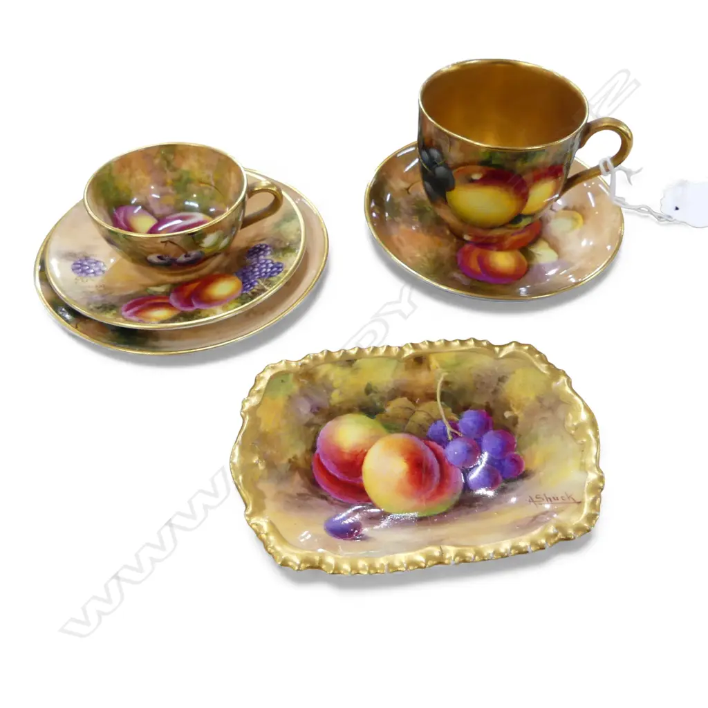3 PCES ROYAL WORCESTER; TRIO, C/S, DISH (REPAIRED) ALL SIGNED Image 1++