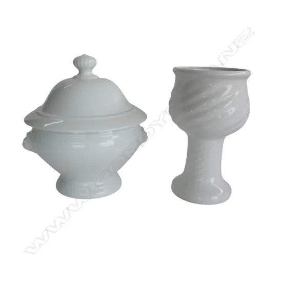 GERMAN WHITE PORCLAIN LIDDED TURREEN DIA260MM & RETRO GERMAN WHITE VASE H250MM