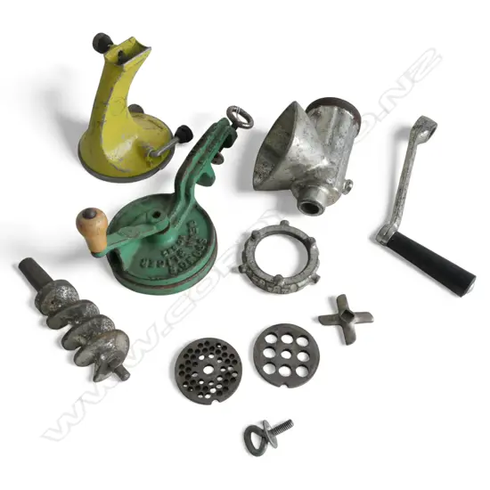 3 VINTAGE MEAT GRINDERS & BEAN SLICER L230MM