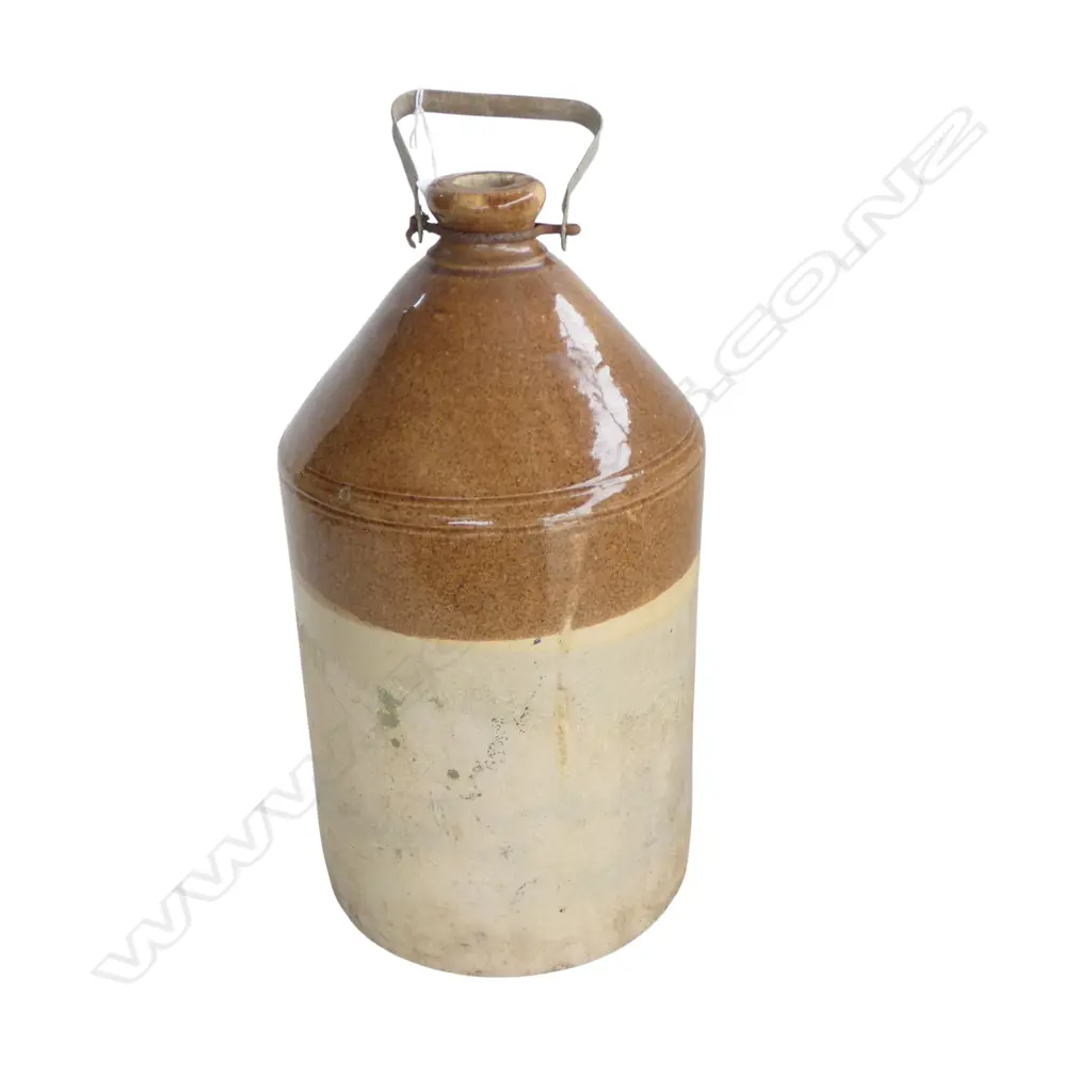 CERAMIC CROCK w. METAL CARRY HANDLE H.410mm Image 1++