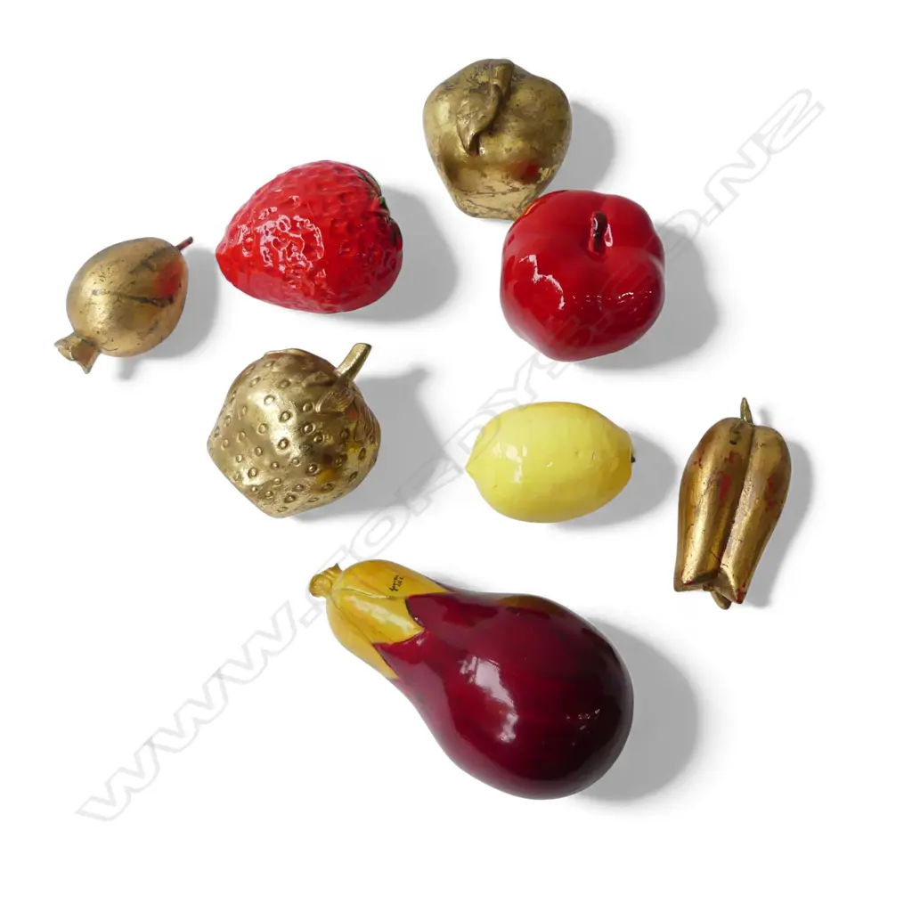 8 FAUX FRUIT one signed Joyven N.Z. L.170mm Image 1++