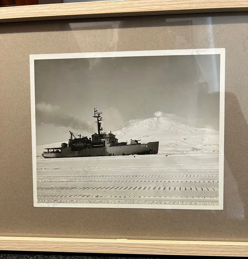 VINTAGE PHOTO: 'Task force Forty Three. Date taken 9 Dec. 60 USS Glacier Breaks its way through .... vintage photo.... Image 1++