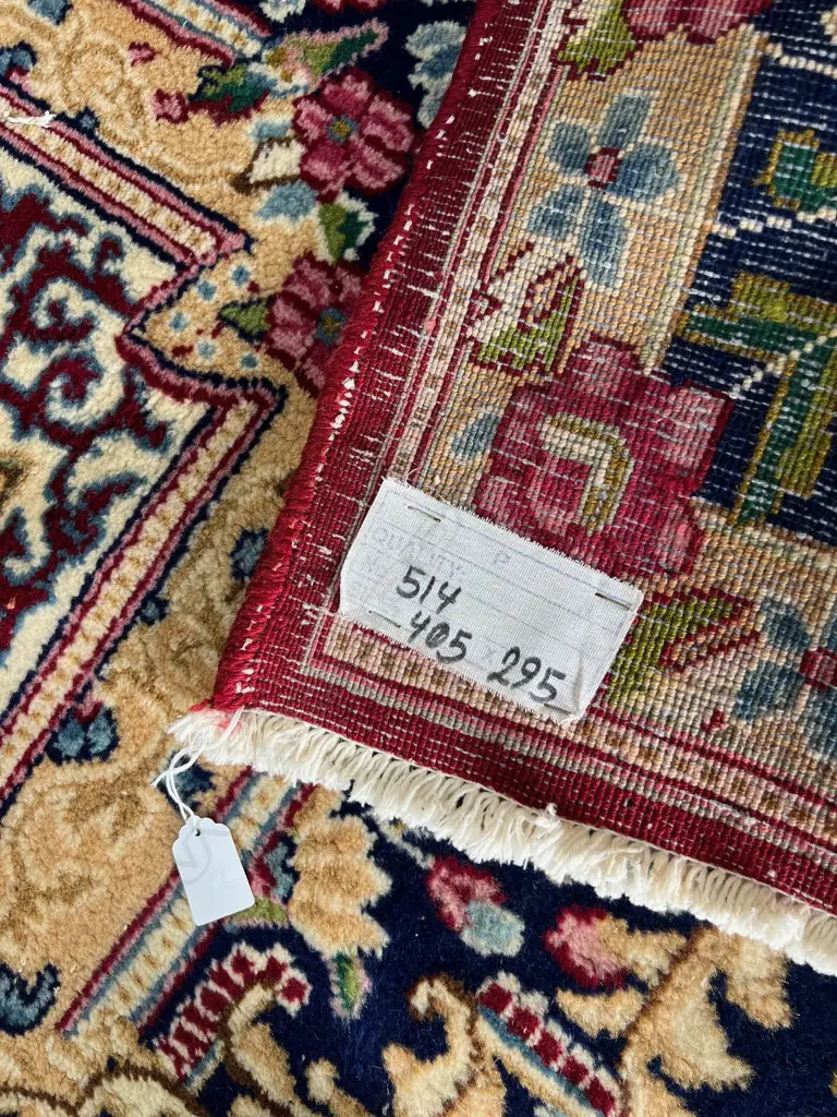 Very large Iranian hand knotted carpet w curvilinear design. Central floral medallion - scattered sprays 4050 x 2950mm. Image 1++