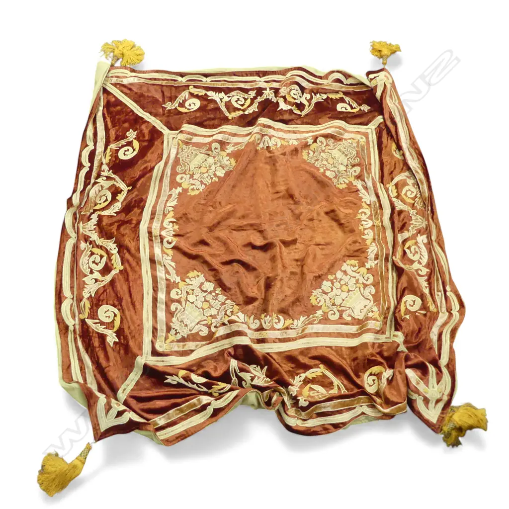 BROWN VELVET TABLE CLOTH 1600x1600mm Image 1++