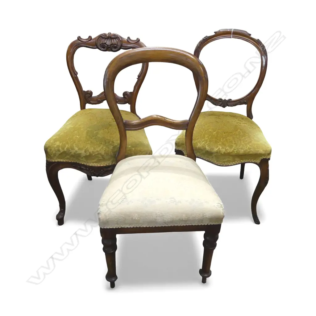 3 VICTORIAN DINING CHAIRS Image 1++