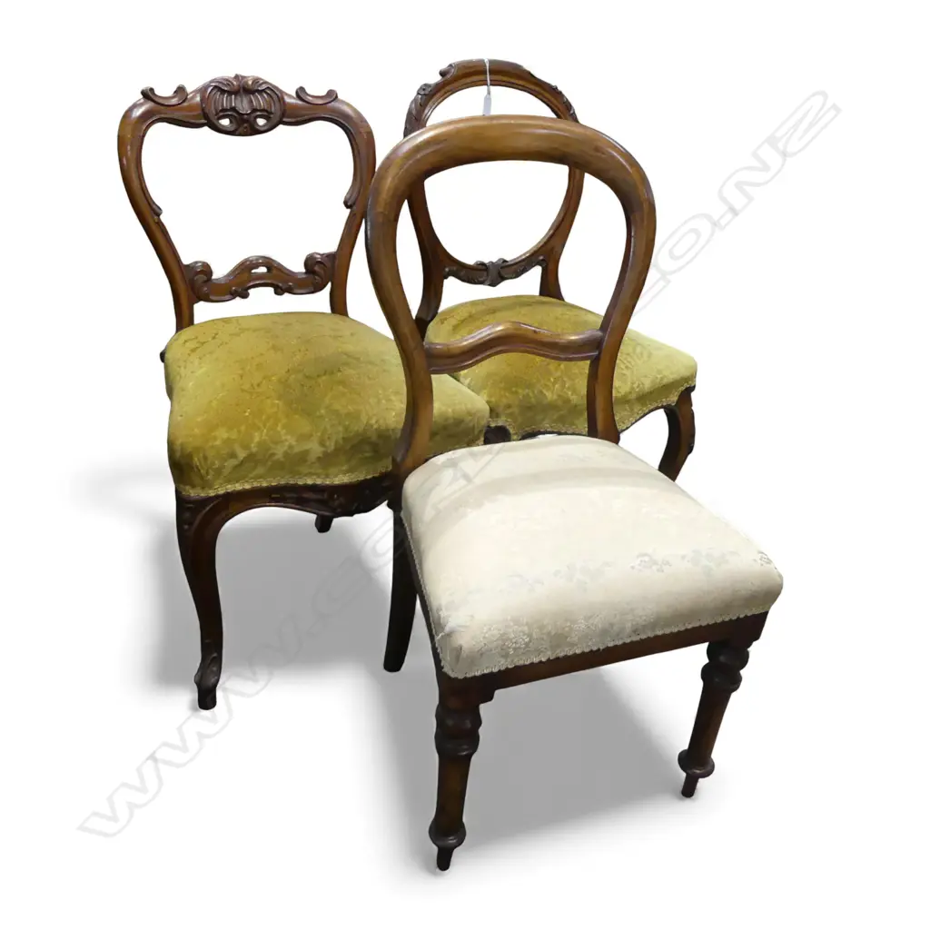3 VICTORIAN DINING CHAIRS Image 1++