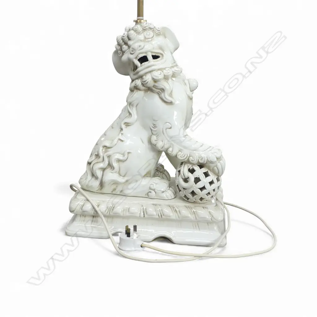 LARGE CHINESE FOO DOG TABLE LAMP H.520mm  Image 1++