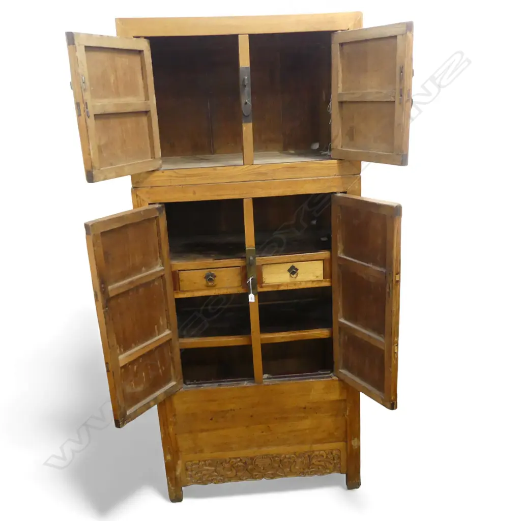 ORIENTAL CABINET 970x550x1610mm Image 1++