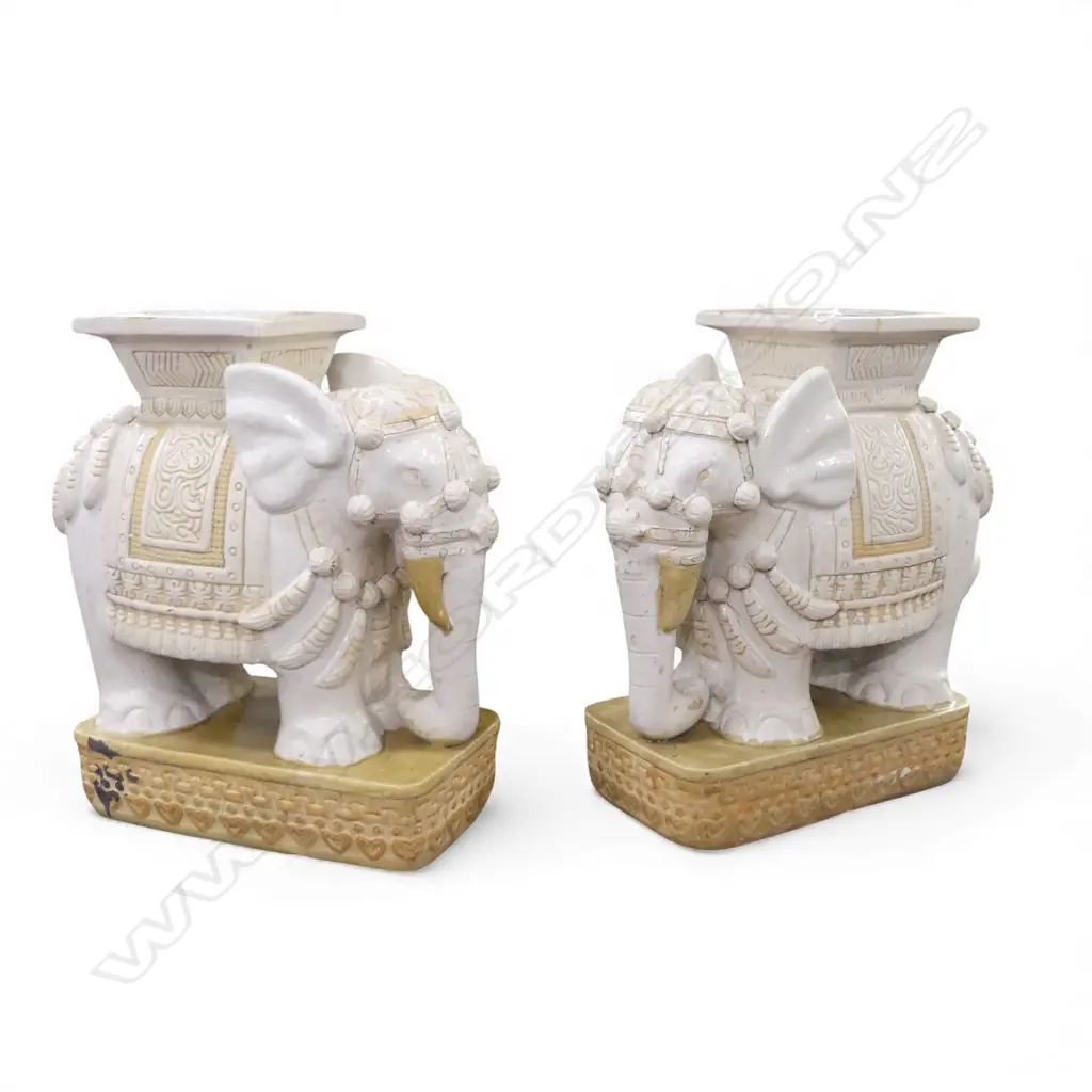 PR ELEPHANT STOOLS H.575mm Image 1++