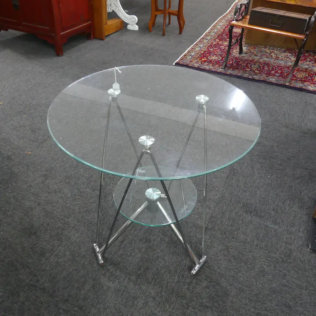 MODERN GLASS SIDE TABLE H.605mm, 595mm dia Image 1++