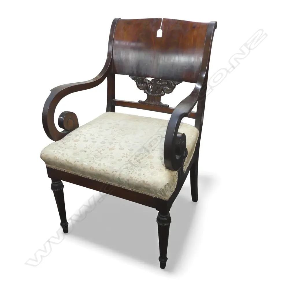 ANTIQUE MAHOGANY ARMCHAIR Image 1++