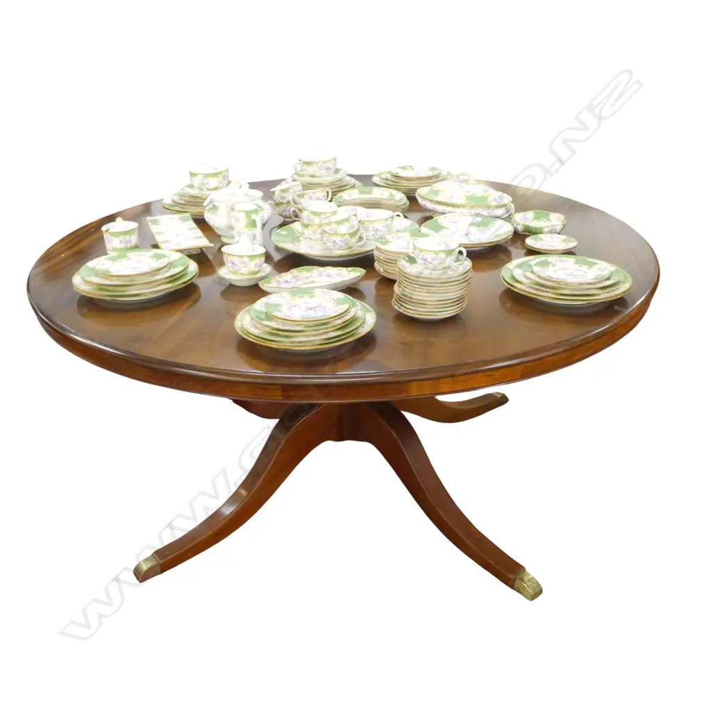 MAHOGANY PEDESTAL DINING TABLE 1525mm dia Image 1++