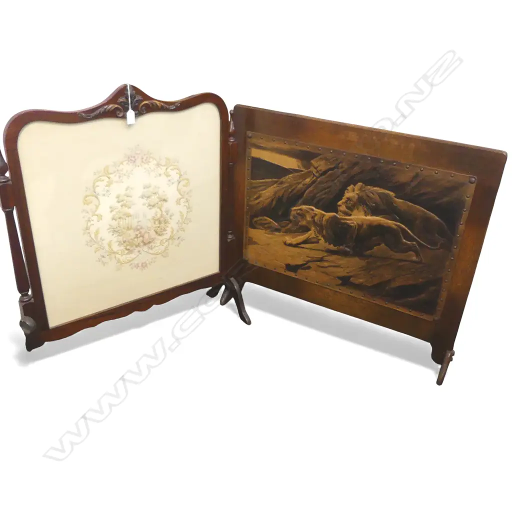 2 FIRESCREENS, WOODEN FRAMES Image 1++