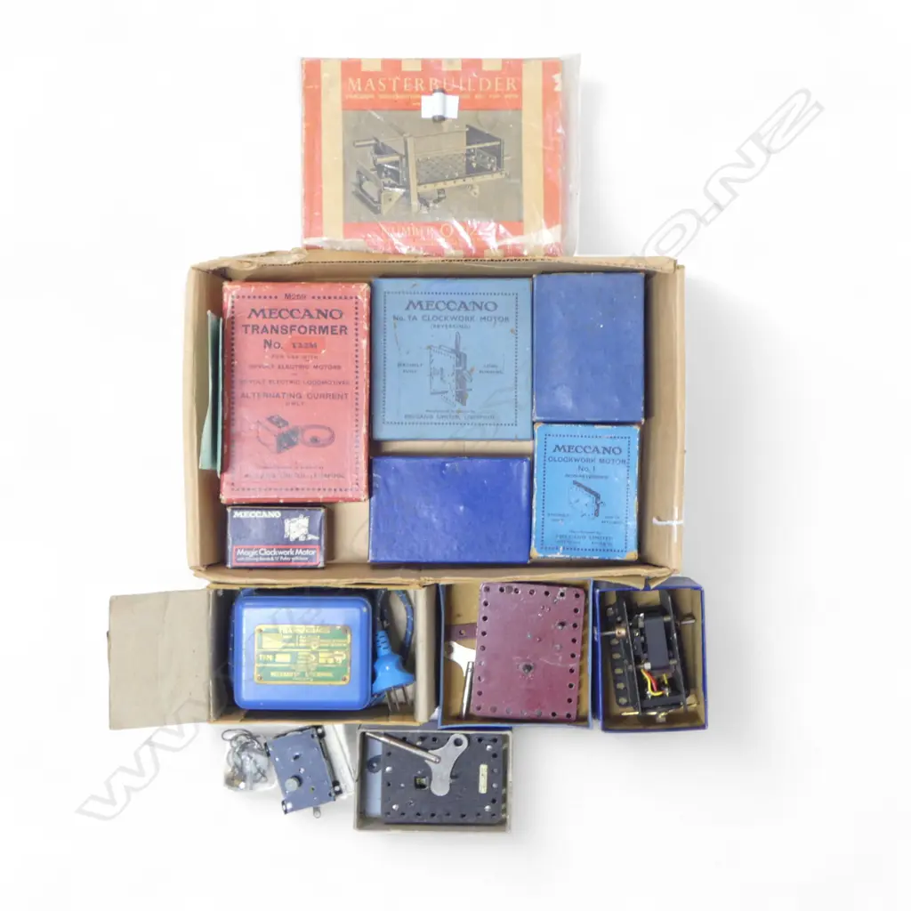 BOX OF MECCANO MOTOR ETC Image 1++
