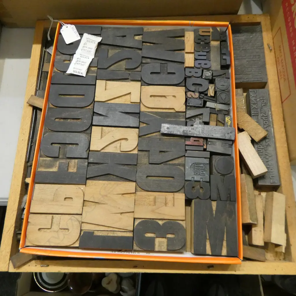 ASST. LETTERPRESS PRINTINGS BLOCKS  Image 1++