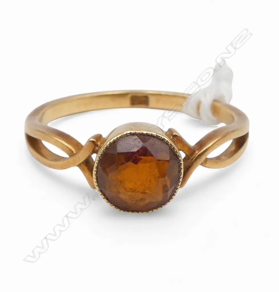 18ct  Y/G CITRINE DRESS RING 2.4gms SIZE N1/2 Image 1++