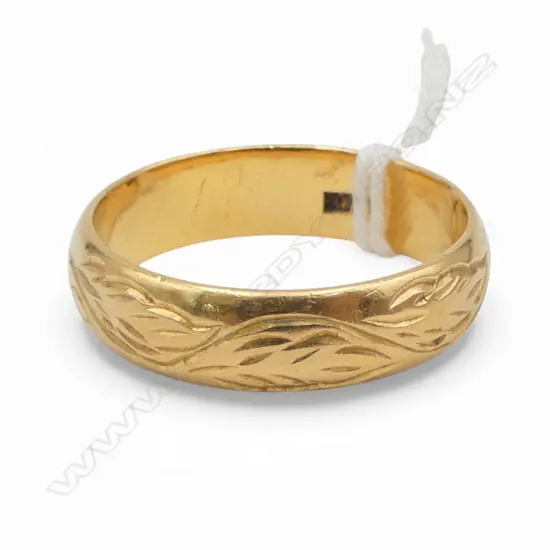 22ct WEDDING RING, 8.5gms SIZE V