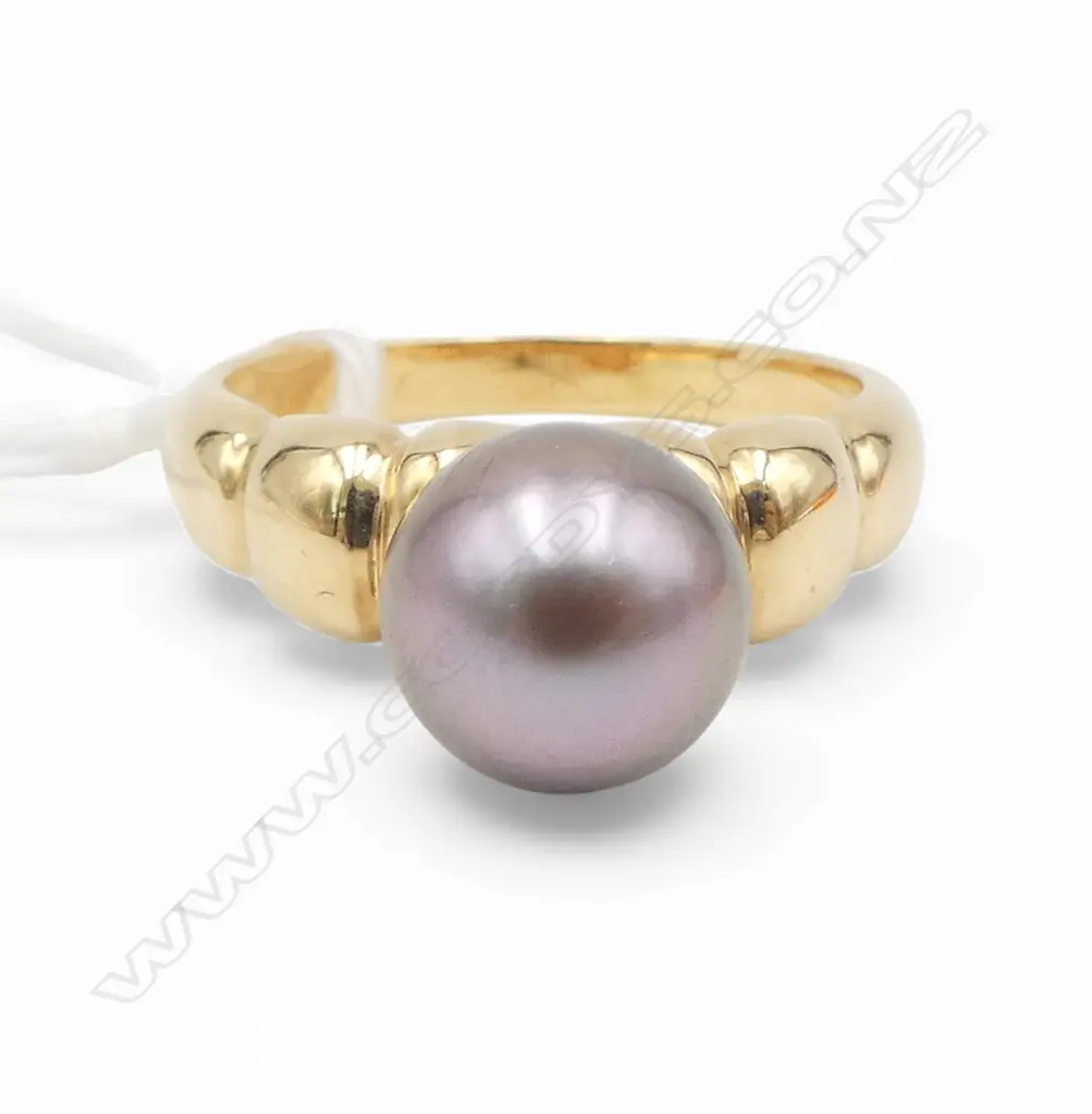 18ct  Y/G BLACK PEARL RING, pinkish purple overtones, 5.77gm, valuation SIZE O Image 1++