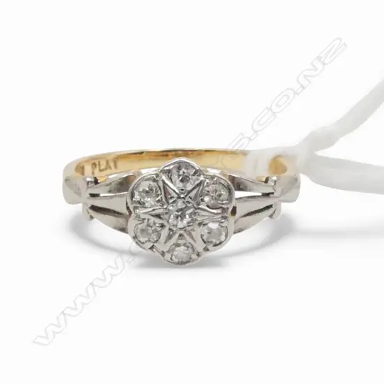 ESTATE 18CT GOLD AND PLATINUM DIAMOND CLUSTER RING (valuation) SIZE J1/2