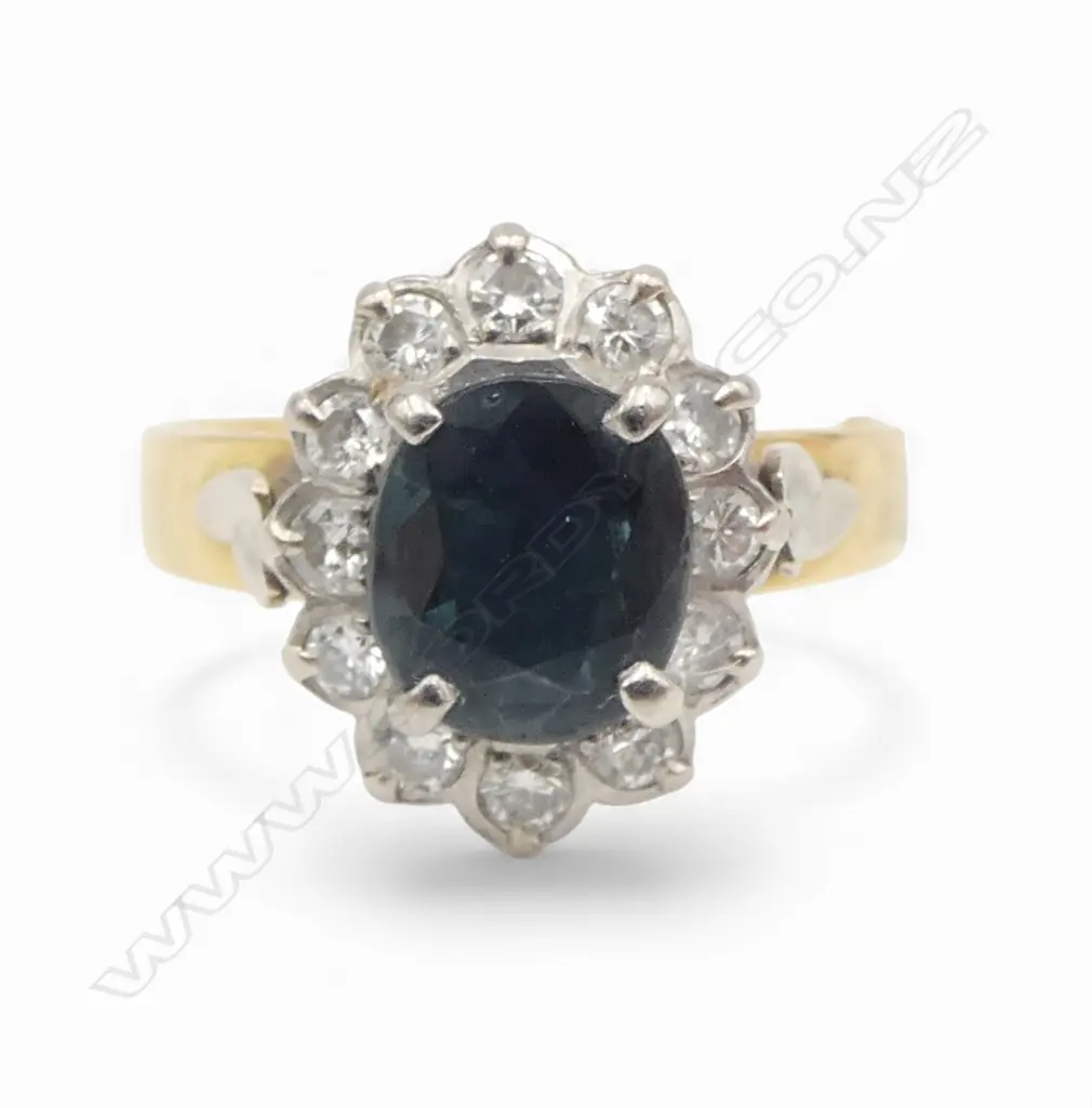 18ct GOLD LARGE SAPPHIRE & DIAMOND CLUSTER RING 4.8gms SIZE Q Image 1++