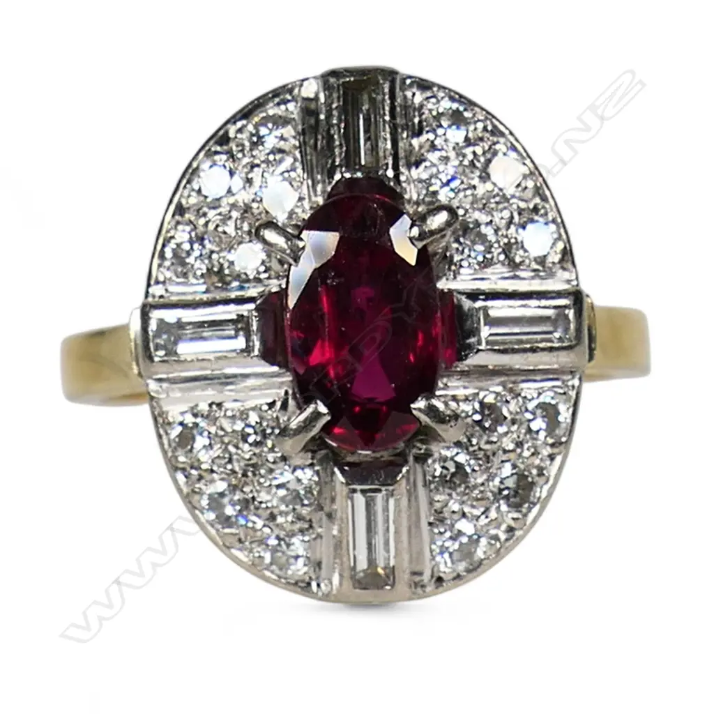 An 18ct gold diamond and ruby ring, Image 1++
