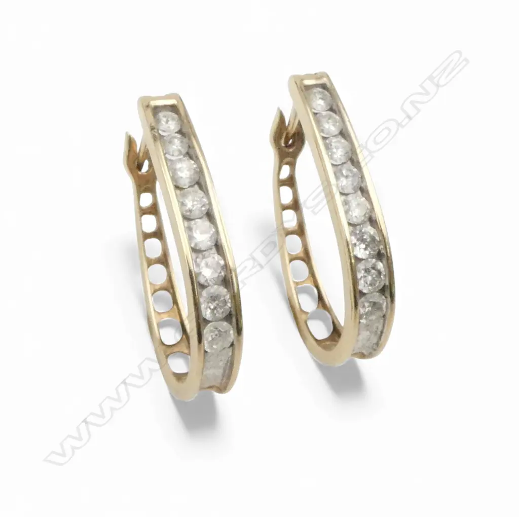 PR 9CT DIAMOND HOOP EARRINGS, 3.88gms Image 1++