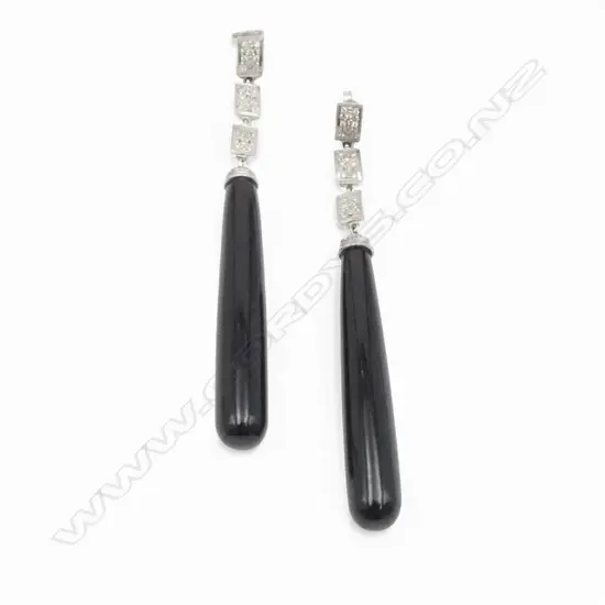 9CT WHITE GOLD DIAMOND BLACK CHALCEDONY ART DECO STYLE EARRINGS (valuation)